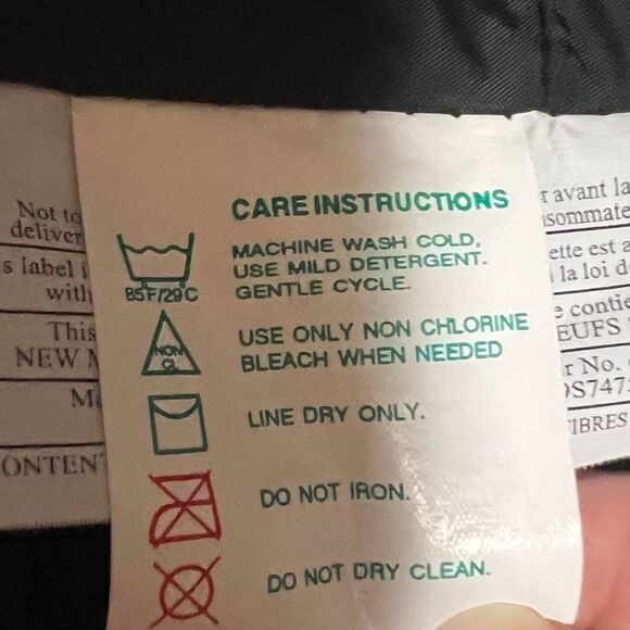 Obermeyer Women's Monaco Ski Snowboard Jacket Parka Red Black Size 8 EUC - Picture 8 of 8